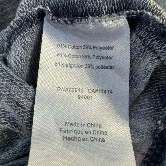 Motherhood Maternity Destructed Cut Out Shoulder Short Sleeve Top Blue Size L - Picture 6 of 6